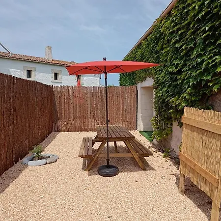 Domaine De La Pirouette *